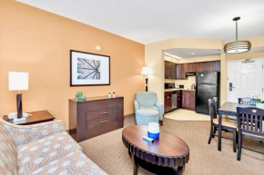 Condo with Pool and Hot Tub Near Universal Studios
